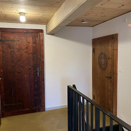 Mooi Stuv , Maisonettenwohnung , Gulfhof , Kachelofen Norden Exterior photo